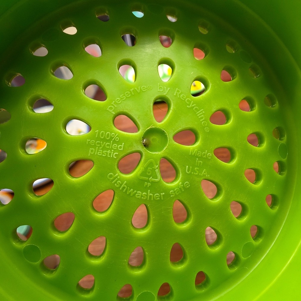44111 Large Colander Kitchenware 3.5 Quart Capacity Green Preserve Canning USA - Picture 5 of 5